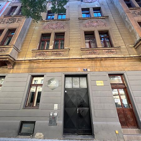 Hostel Do-Re-Mi Prag Exterior foto
